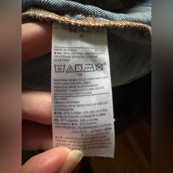 OLD NAVY Women’s Denim Jacket - Picture 8 of 9